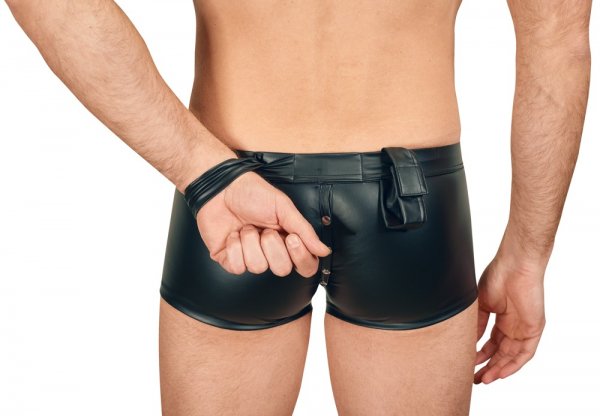 Schwarze Pants im edlen Mattlook 1 Schwarze Pants im edlen Mattlook